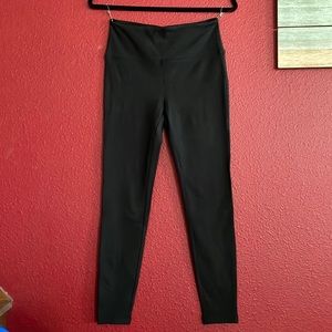 NWT Small Max & Mia Black Leggings